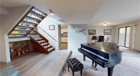 1939 Pine Drive Kent OH 44240