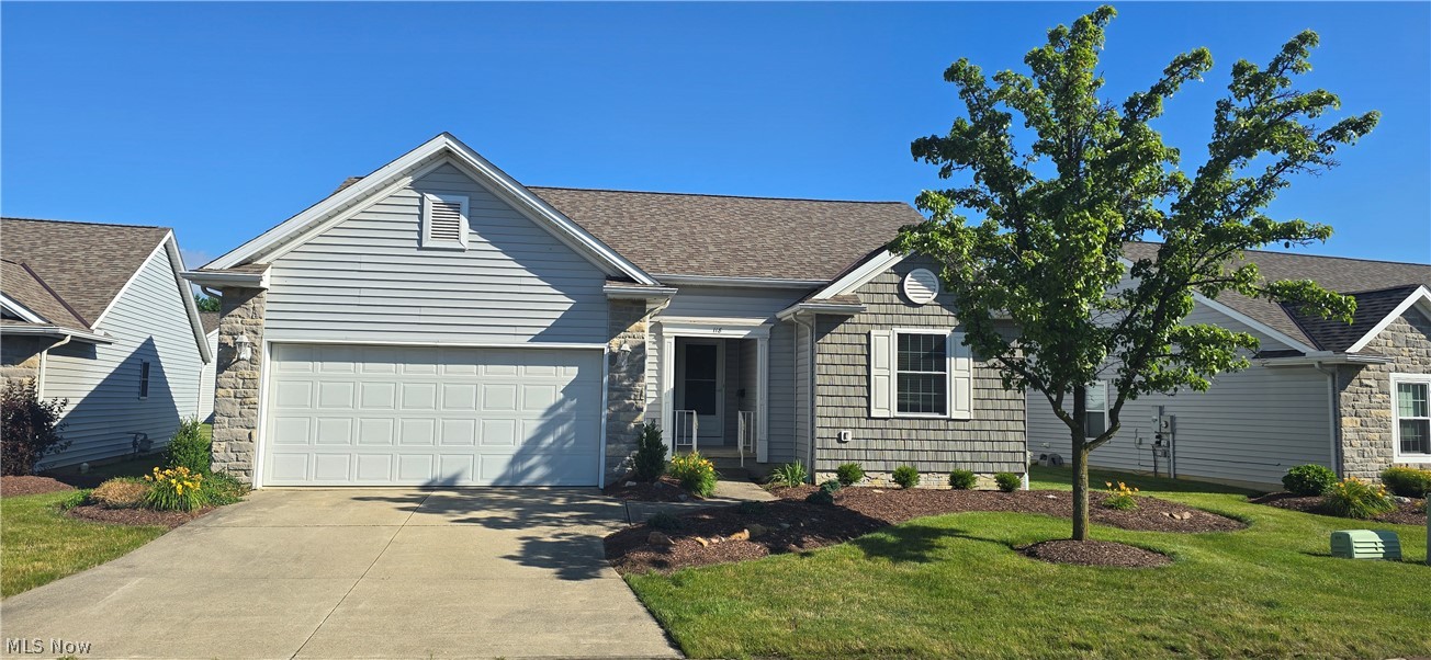118 Gleneagle Drive Elyria OH 44035
