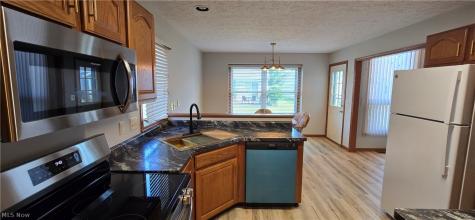 118 Gleneagle Drive Elyria OH 44035