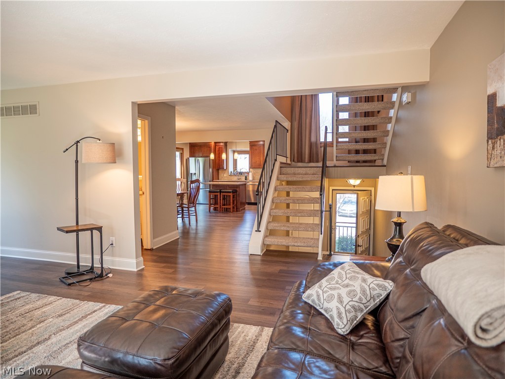 6878 W Fitzwater Road Brecksville OH 44141