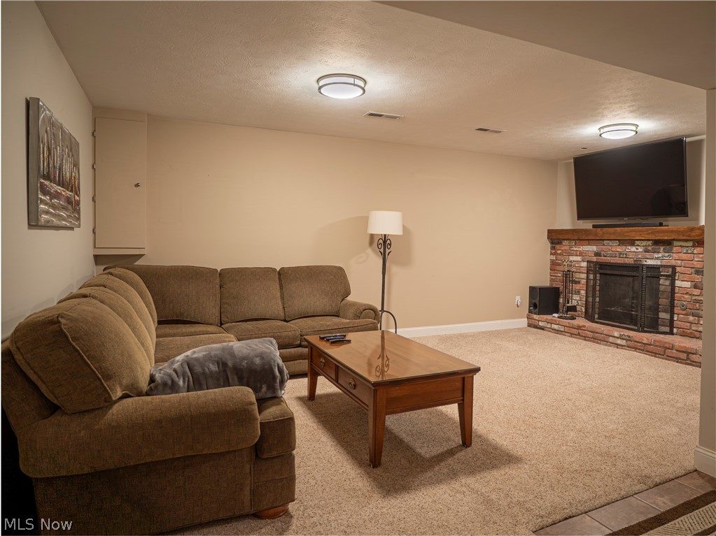 6878 W Fitzwater Road Brecksville OH 44141