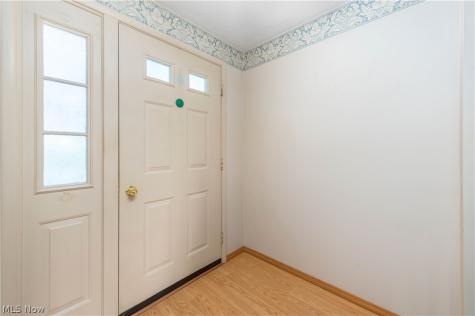 106 Maria Drive Bedford OH 44146