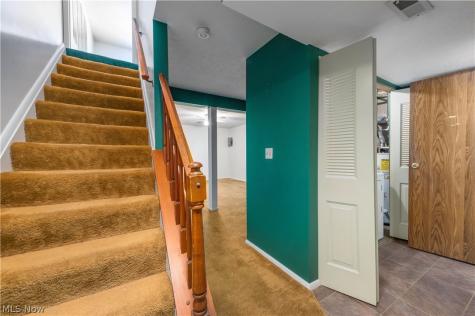 106 Maria Drive Bedford OH 44146