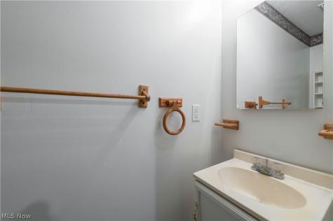 106 Maria Drive Bedford OH 44146