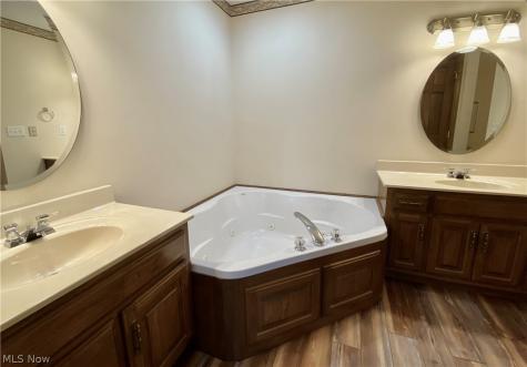 1578 Cape Cod Drive Mansfield OH 44904