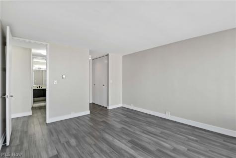 12700 Lake Avenue Lakewood OH 44107