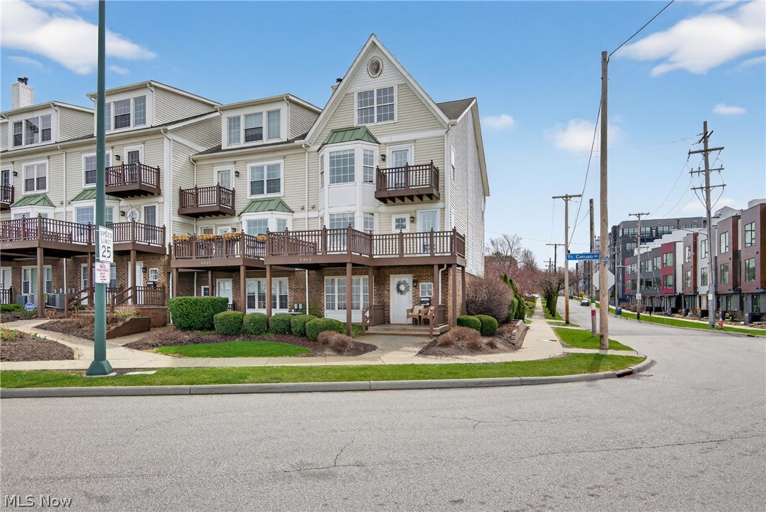 6943 Father Caruso Drive Cleveland OH 44102