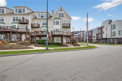 6943 Father Caruso Drive Cleveland OH 44102