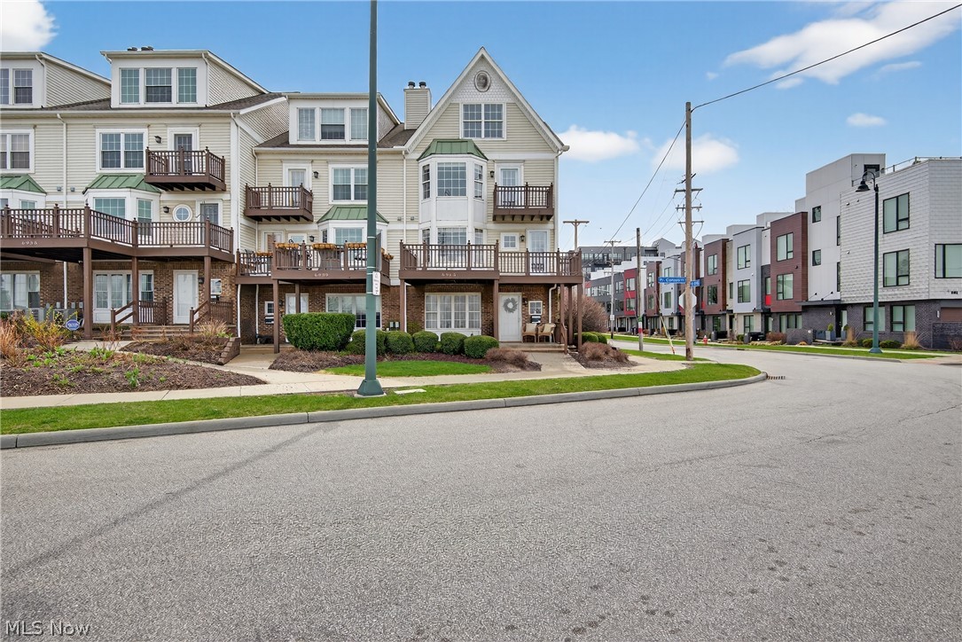 6943 Father Caruso Drive Cleveland OH 44102