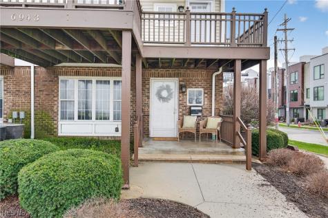 6943 Father Caruso Drive Cleveland OH 44102