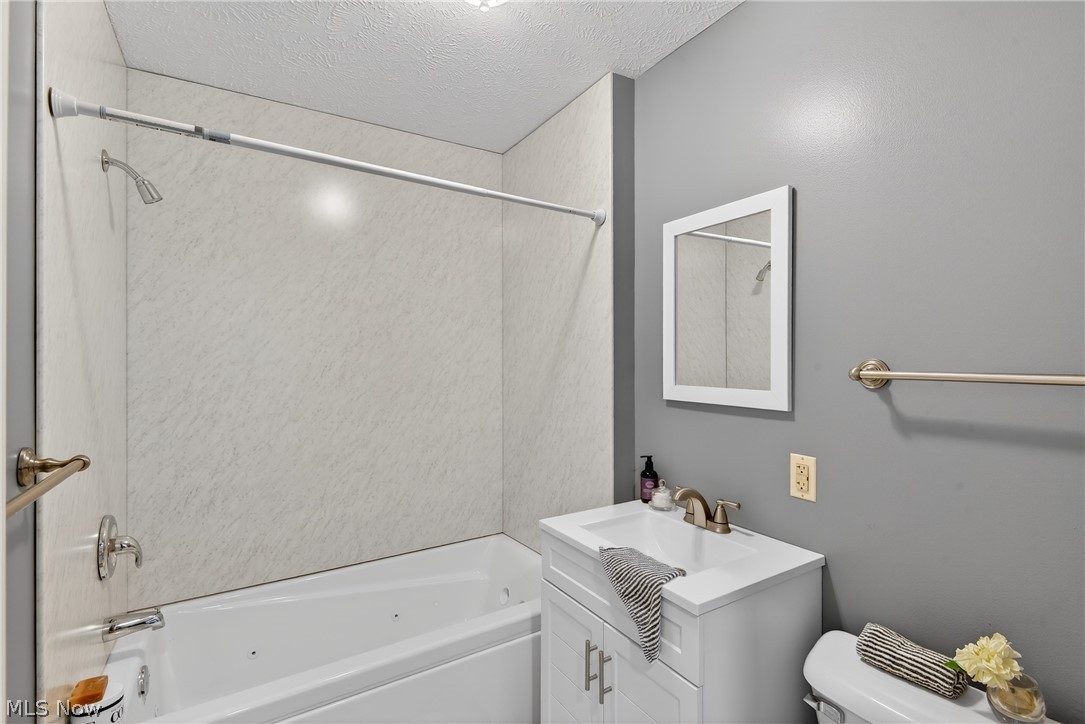 6943 Father Caruso Drive Cleveland OH 44102