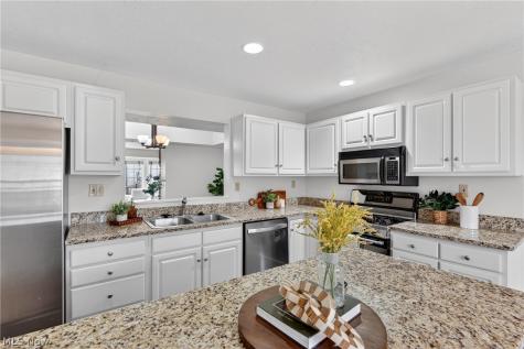 6943 Father Caruso Drive Cleveland OH 44102