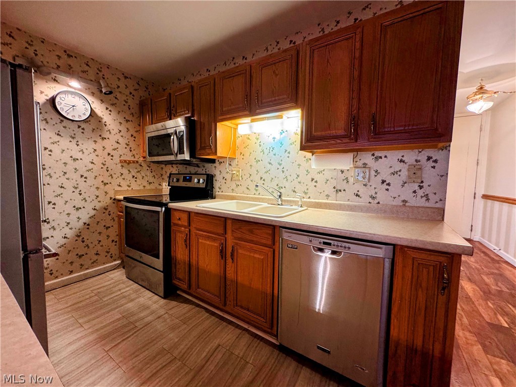 2331 E Market Street Akron OH 44312