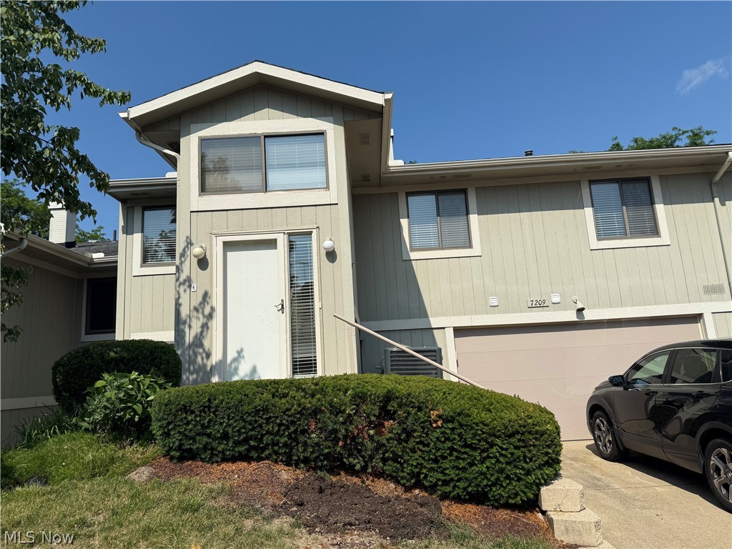 7209 S Churchill Place Painesville OH 44077