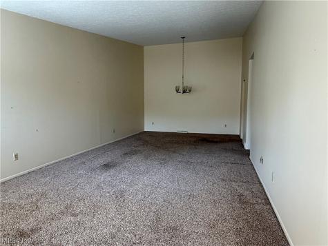 7209 S Churchill Place Painesville OH 44077