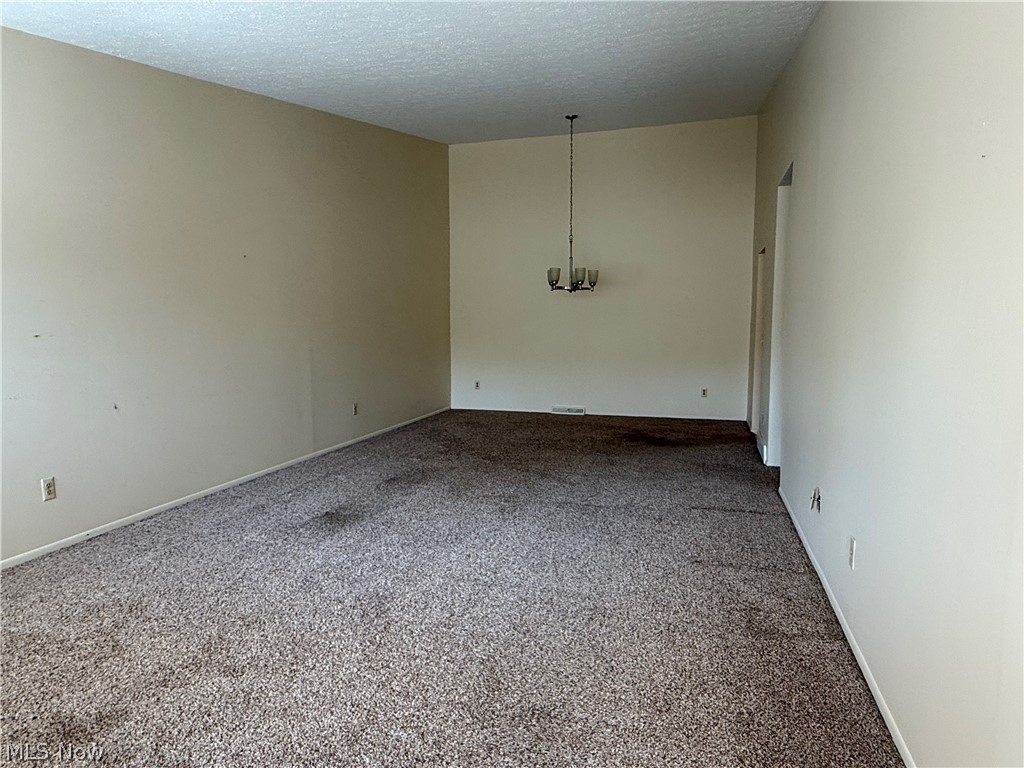 7209 S Churchill Place Painesville OH 44077