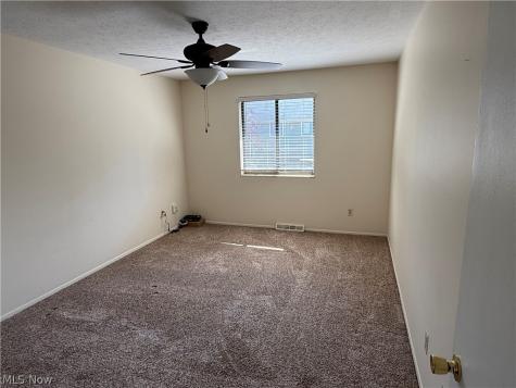 7209 S Churchill Place Painesville OH 44077