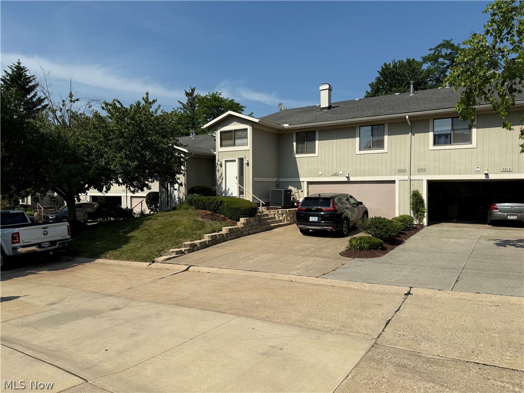 7209 S Churchill Place Painesville OH 44077