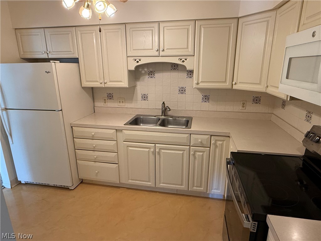 7209 S Churchill Place Painesville OH 44077