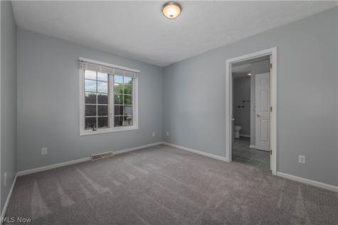 4920 Pond Drive NW North Canton OH 44720