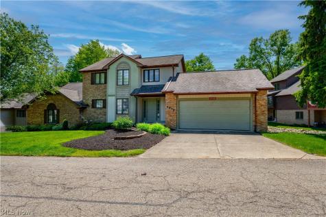 4920 Pond Drive NW North Canton OH 44720
