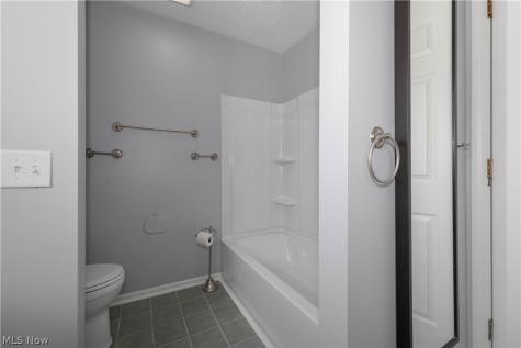 4920 Pond Drive NW North Canton OH 44720