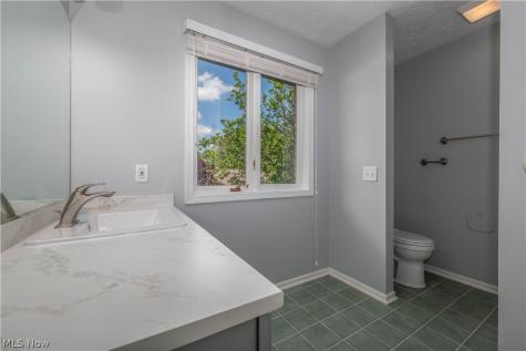 4920 Pond Drive NW North Canton OH 44720
