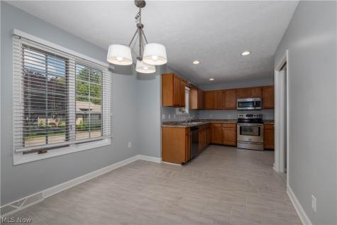 4920 Pond Drive NW North Canton OH 44720