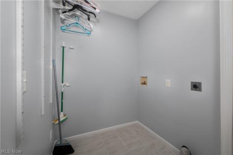 4920 Pond Drive NW North Canton OH 44720