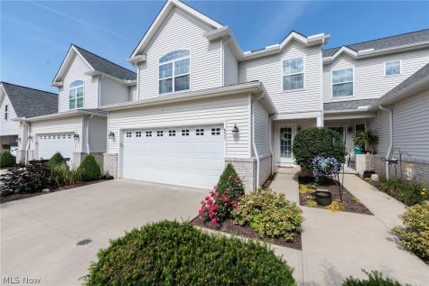 835 Wildberry Circle Avon Lake OH 44012