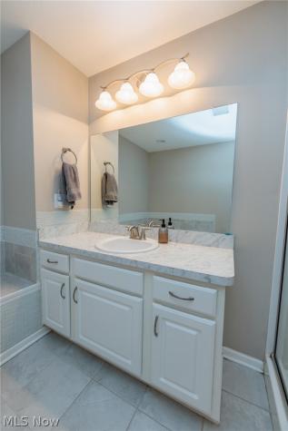 835 Wildberry Circle Avon Lake OH 44012