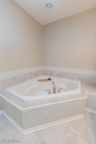 835 Wildberry Circle Avon Lake OH 44012