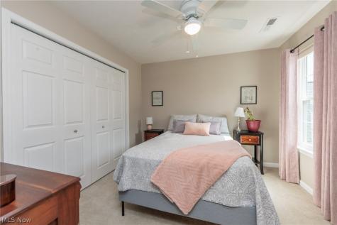 835 Wildberry Circle Avon Lake OH 44012