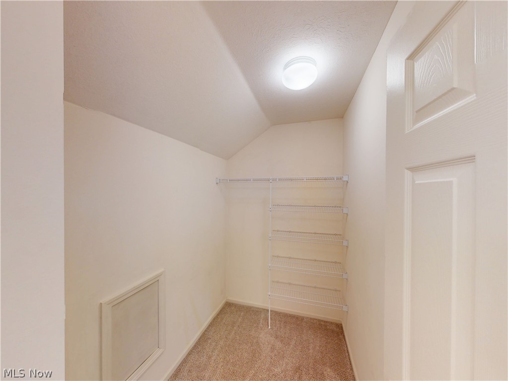 551 Daleview Drive Aurora OH 44202