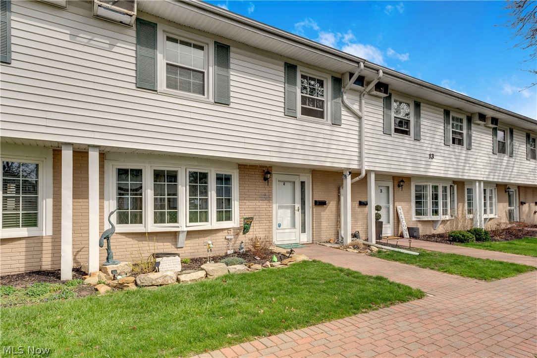 13 Meadowlawn Drive Mentor OH 44060