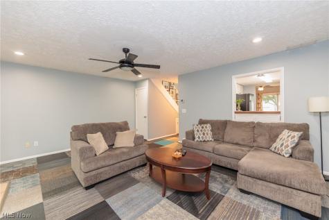 88 Castle Court Brunswick OH 44212