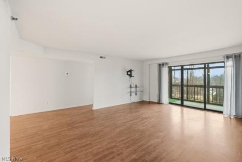 160 Fox Hollow Drive Mayfield Heights OH 44124