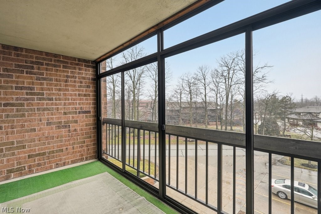 160 Fox Hollow Drive Mayfield Heights OH 44124