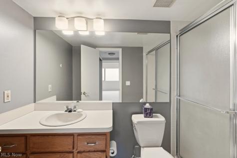 160 Fox Hollow Drive Mayfield Heights OH 44124