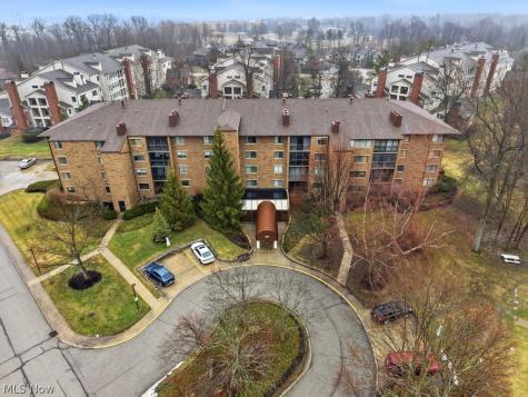 160 Fox Hollow Drive Mayfield Heights OH 44124