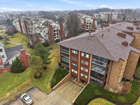 160 Fox Hollow Drive Mayfield Heights OH 44124