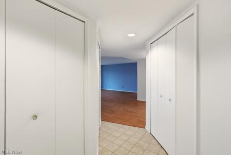 160 Fox Hollow Drive Mayfield Heights OH 44124