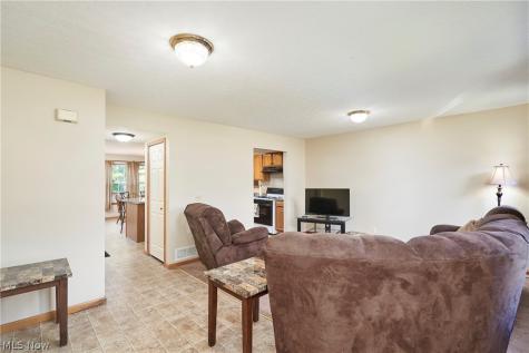 152 Steele Avenue Painesville OH 44077