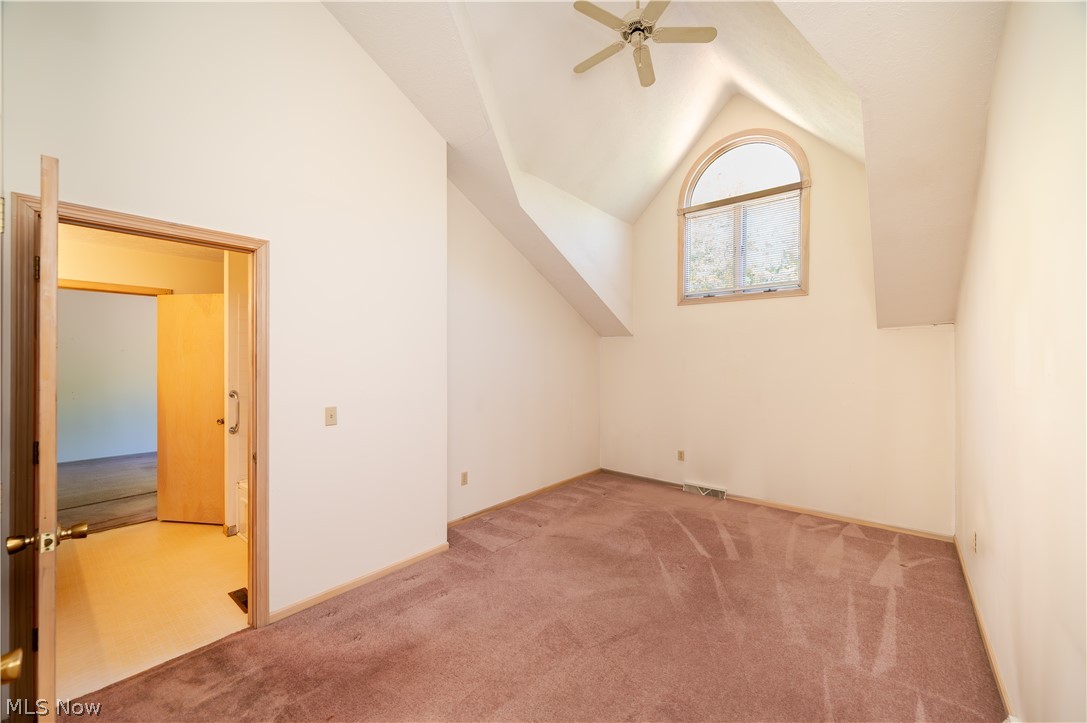 9114 Inverrary Drive SE Howland OH 44484