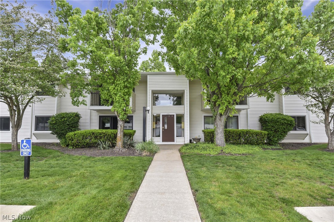 2880 N Bay Drive Westlake OH 44145
