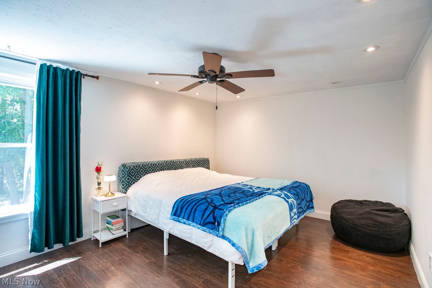 8830 Holly Lane Olmsted Falls OH 44138