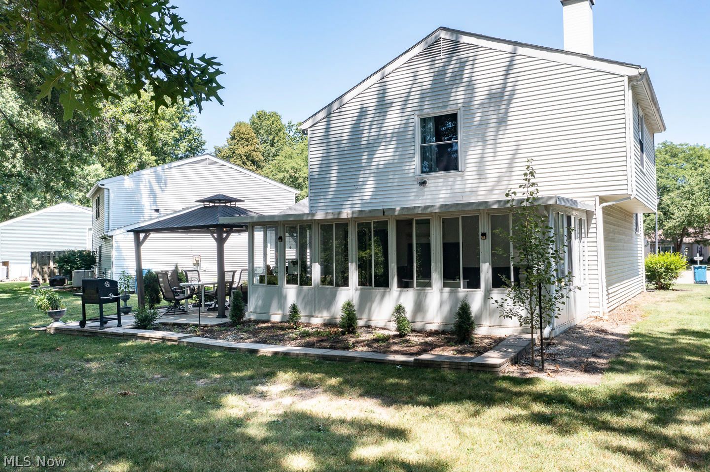 8830 Holly Lane Olmsted Falls OH 44138