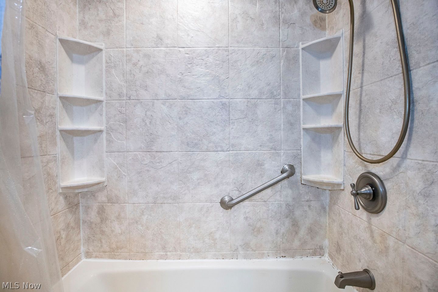 8830 Holly Lane Olmsted Falls OH 44138