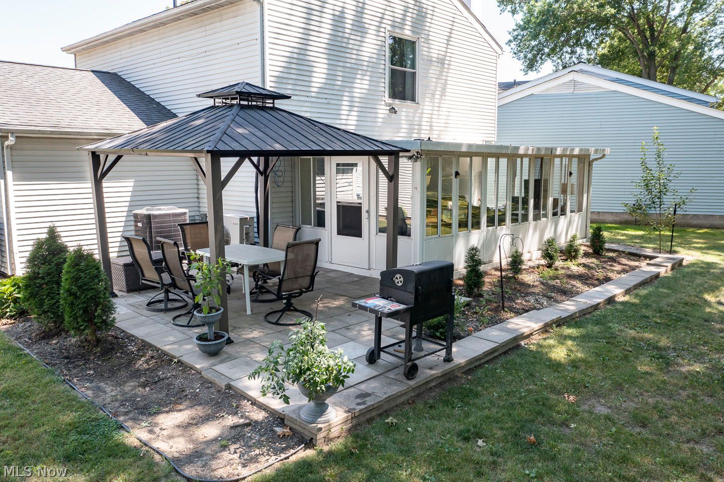 8830 Holly Lane Olmsted Falls OH 44138