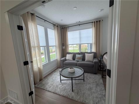 516 Port Side Drive Avon Lake OH 44012